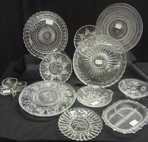 LARGE LOT OF VINTAGE GLASS SERVING TRAYS