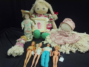DOLLS DOLLS DOLLS