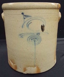 ANTIQUE SALT-GLAZED STONEWARE CROCK FT. COBALT BLUE BEE
