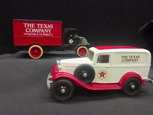 2 VINTAGE ERTL CO. METAL CAR BANKS