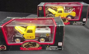 2 1940 REPLICA DIE CAST TRUCKS