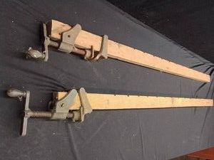 2 VINTAGEANTIQUE WOODEN BAR CLAMPS