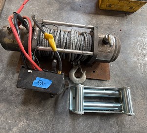 Winch and Roller Fairlead Lot