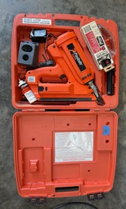 Paslode Impulse Cordless Framing Nailer Kit with Case & Accessories