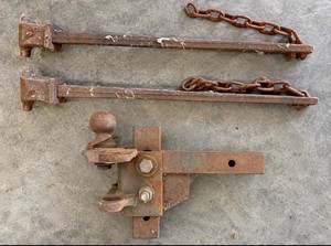 Heavy-Duty Adjustable Trailer Hitch & Towing Equipment with Chains  Assorted Components