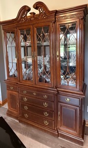 Vintage Chippendale Style Mahogany Breakfront China Cabinet
