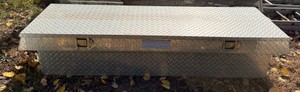 Diamond Plate Aluminum Crossover Truck Bed Tool Box