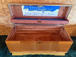 Vintage Cavalier Cedar Chest with Lift-Out Tray