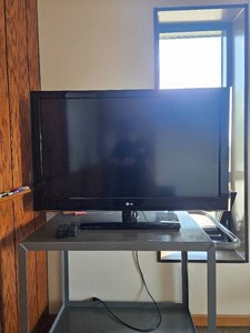 LG 47 LCD TV