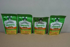 4 Feline Greenies Smartbites Treats for Cats - 2.1oz
