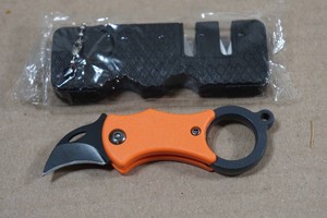 Folding Pocket Knife with Sharpener