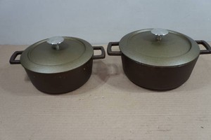 2 Parini Pots with Lids