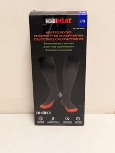 NEW 32 DEGREE HEATED SOCKS LARGE