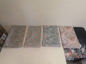 (4) RAJ REVERSIBLE ACCENT RUG