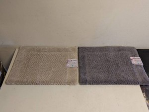 (2) NEW WOMEN OWNED PURELY INDULGENT BATH MAT GRAYCREAM