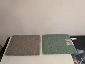 (2) NEW SCROLL FOAM BATH MAT GREENBROWN