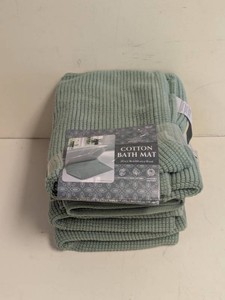 (4) COTTON BATH MAT GREEN