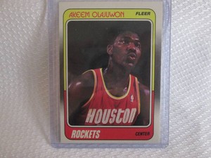 1988-89 Fleer Akeem Olajuwon Card...