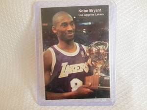 1998 Kobe Bryant Card...