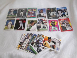 Assorted Frank Thomas Cards...