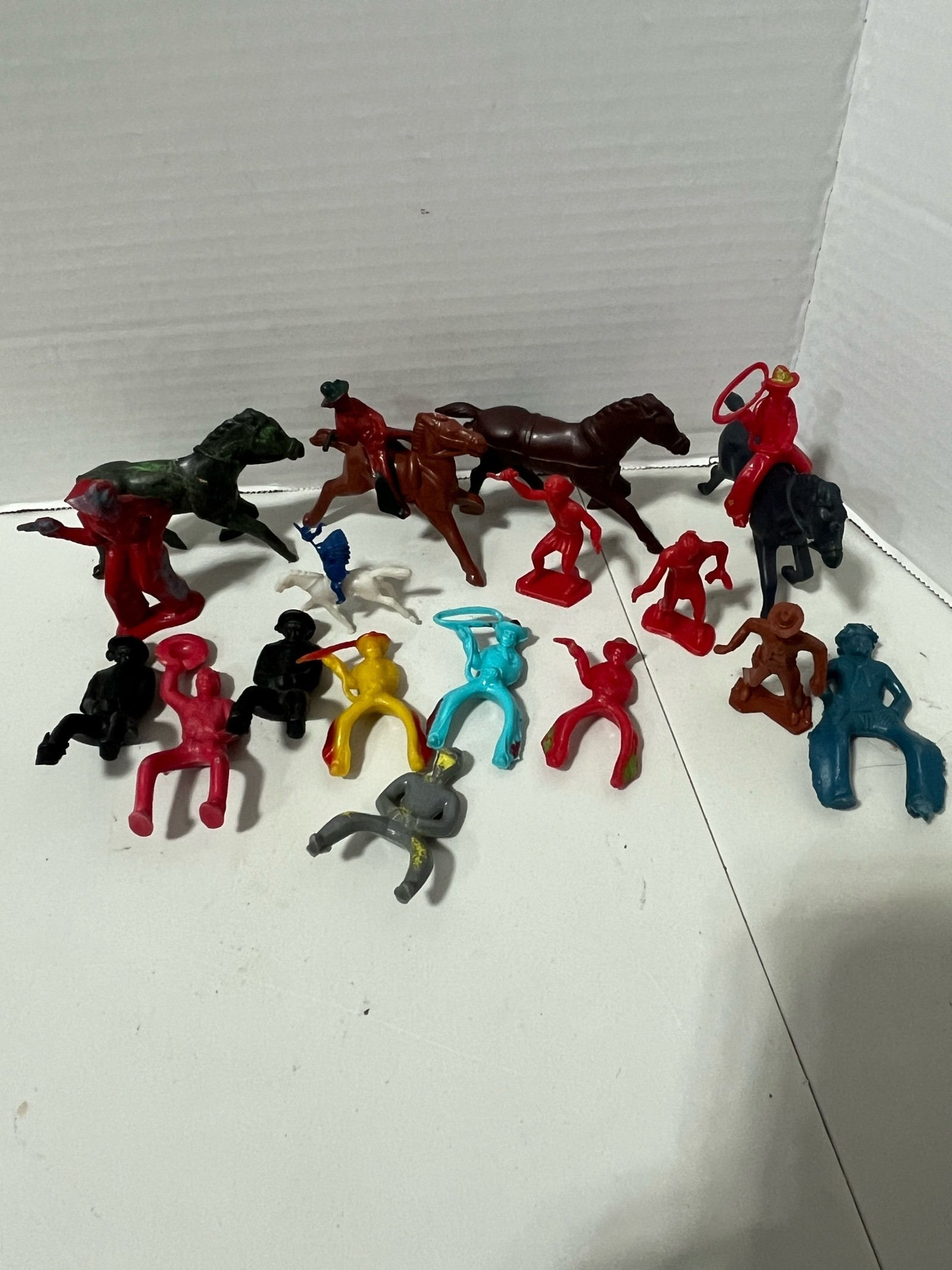 Vintage Lot of 20 Plastic Cowboys and Indians, Horses, Riders Made in USA