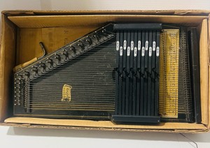 Vintage Oscar Schmidt Autoharp 36-String 12 Chord Model Sounds Beautiful