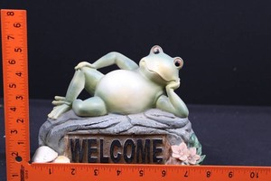 Frog Welcome Sign Figurine - 7 in