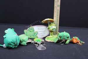 Frog & Reptile Collectibles Mixed Lot