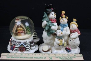 Holiday Snowman Figurine & Musical Water Globe Mixed Lot