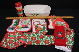 Christmas Kitchen Textiles & Ceramic Baking Dish Mixed Lot