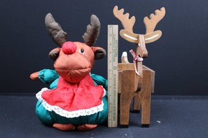 Plush Reindeer & Wooden Reindeer Decor Mixed Lot