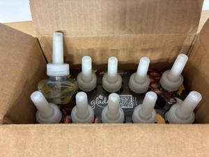 Glad Cashmere Woods Scented Oil