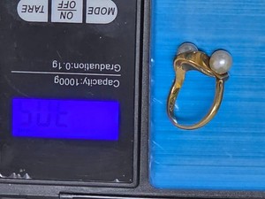 Antique 14kt gold and pearl ring