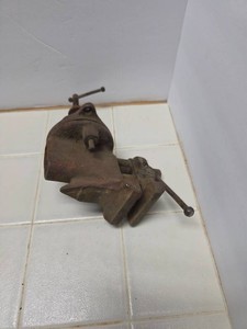 small anvil vise- jewelers