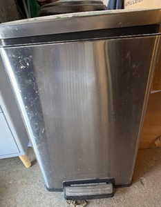wastebasket