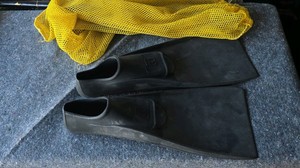 Coral brand slip-on black rubber swim flippers