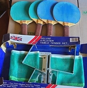 Vintage Dunlop four-player Deluxe table tennis set