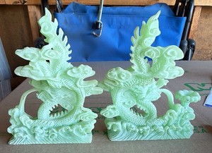 Resin Chinese dragon book ends