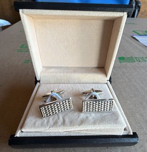 Cufflinks