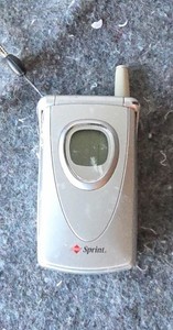 Vintage Sprint flip phone
