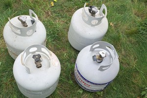 Lot of propane tanks 20 lb