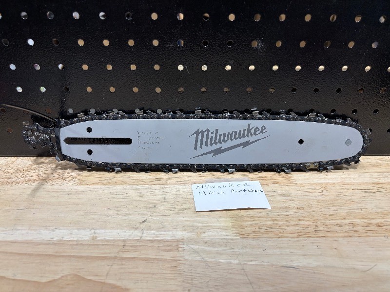 Milwaukee 12 Bar and Chain