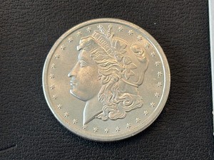 1 Ounce .9999 Fine Silver Round Liberty