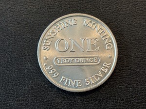 1 Ounce .999 Fine Silver Round 2000 Sunshine Mint
