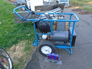 Portable hydraulic pump. 220 volt. 10 hp 3 phasse. Variable flow & variable pressure. As shown.