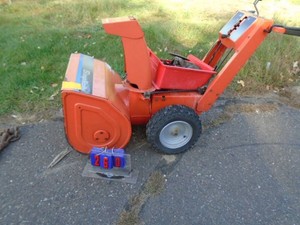Simplicity snow blower frame. No motor. As shown.