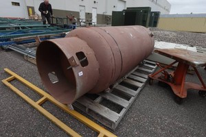 Heavy-Duty Cylindrical Industrial Pressure Tank
