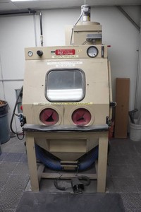 Media Blast & Abrasive N-200 Sand Blast Cabinet