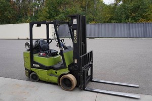 Clark CGC-30 5000 Lb Capacity Propane Forklift with Side Shift