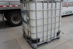 32.1 Gallon Bulk Liquid Container
